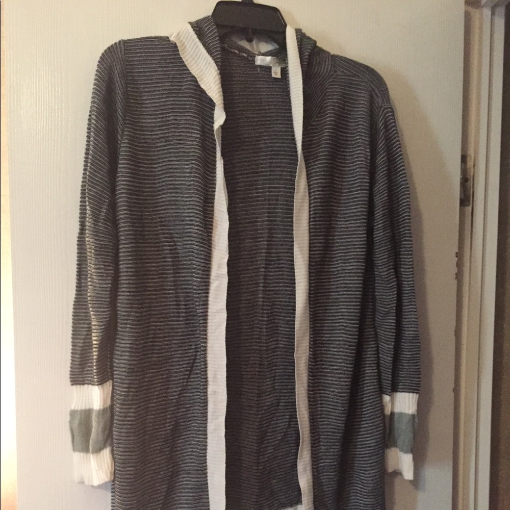 Hooded woven light weight tunic cardigan